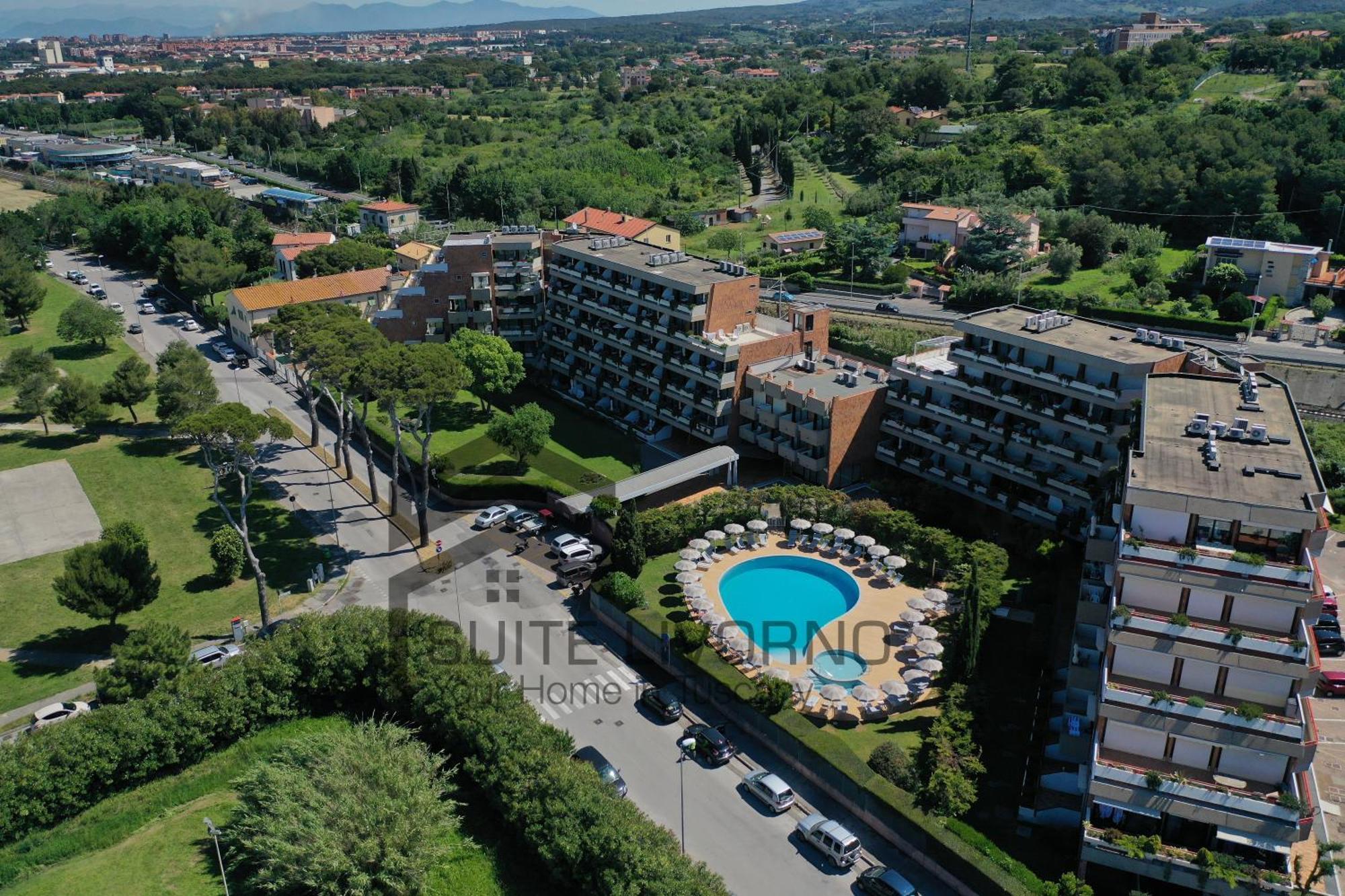 Suites Marilia Apartments Pool Side - Suite Livorno Holiday Home Group 外观 照片