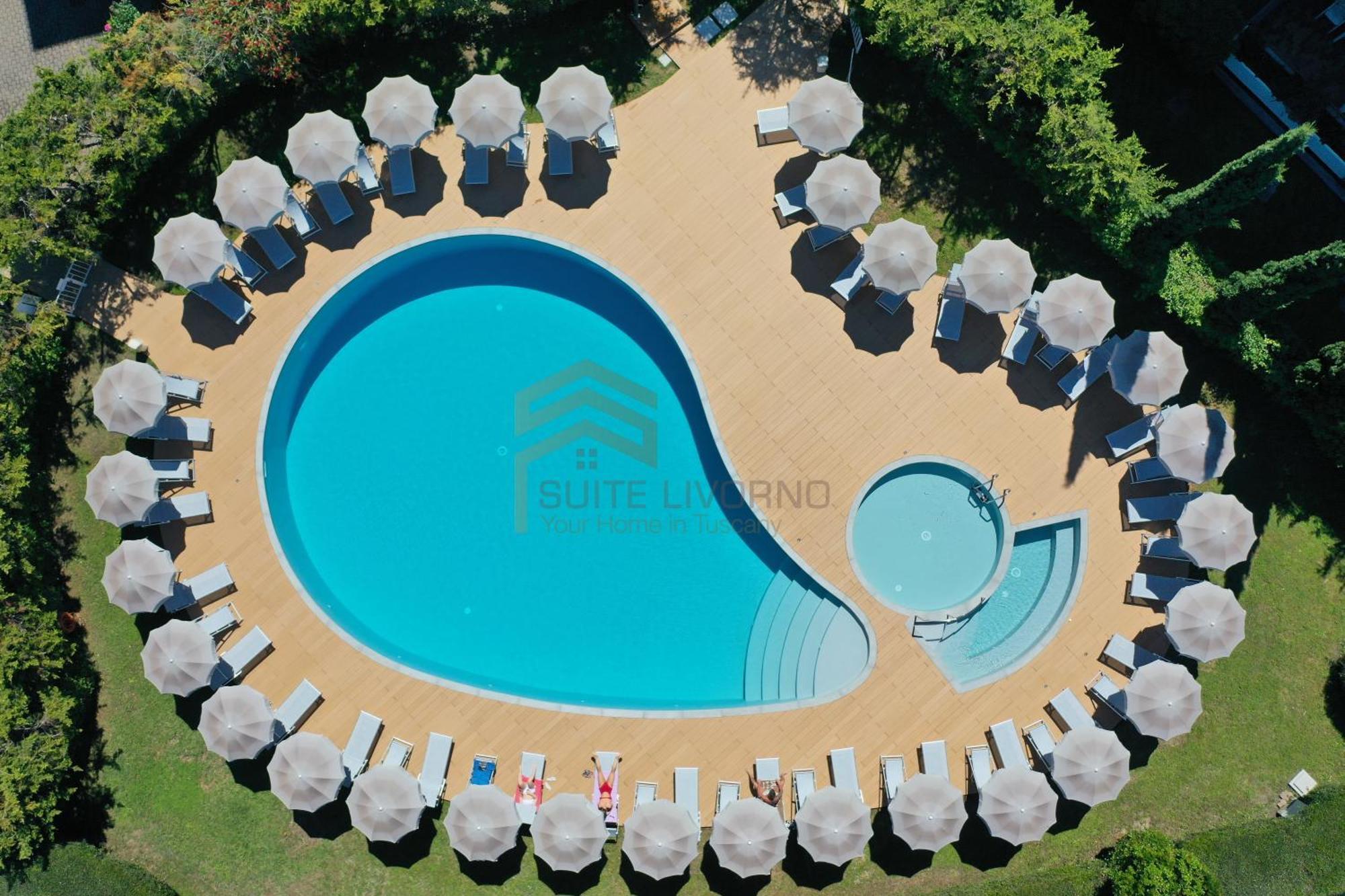 Suites Marilia Apartments Pool Side - Suite Livorno Holiday Home Group 外观 照片