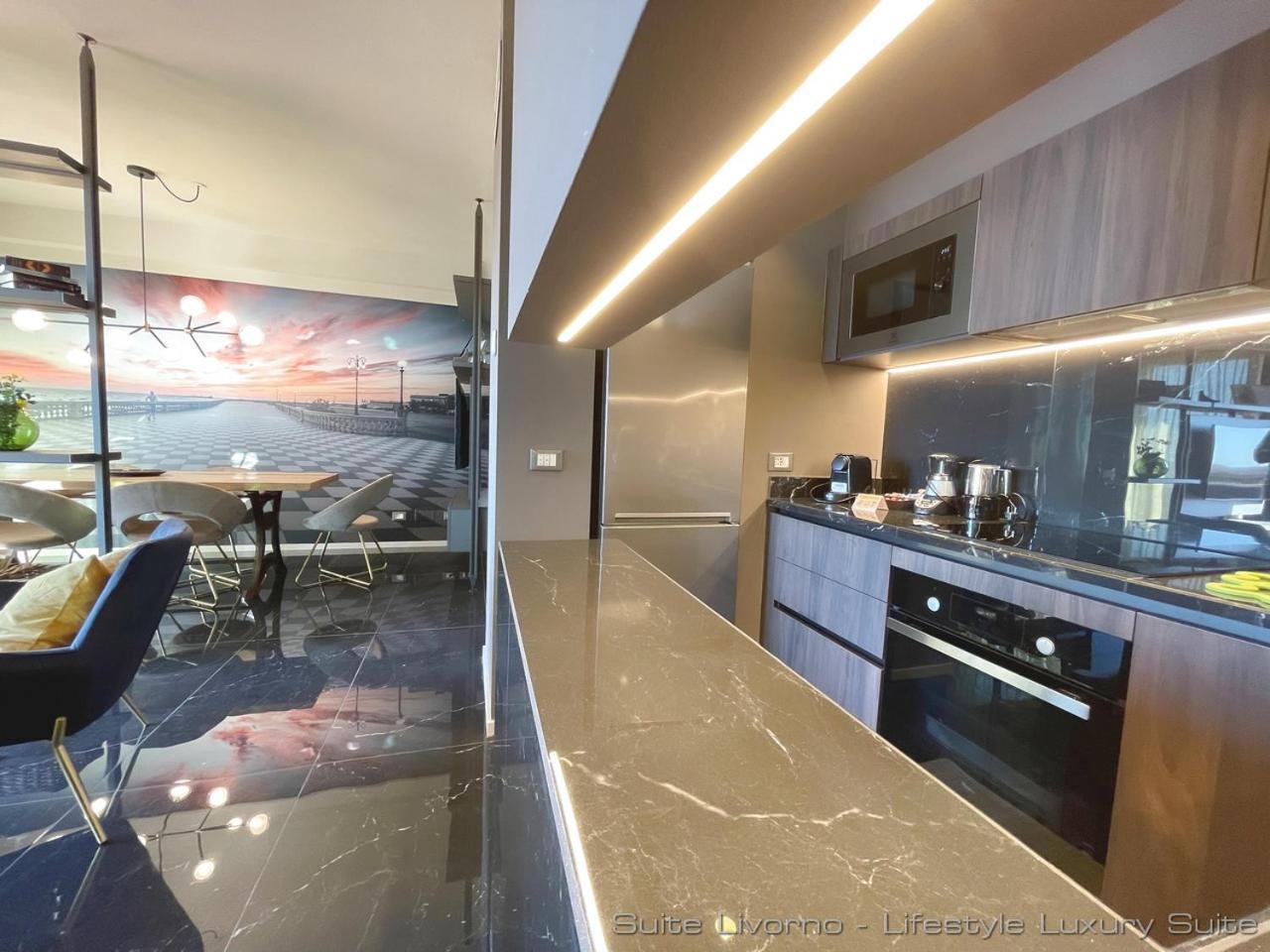 Suites Marilia Apartments Pool Side - Suite Livorno Holiday Home Group 外观 照片