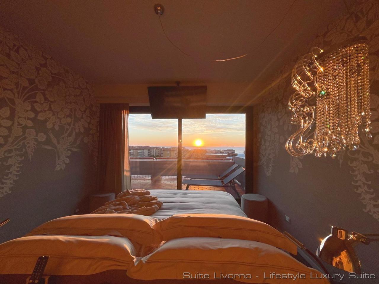 Suites Marilia Apartments Pool Side - Suite Livorno Holiday Home Group 外观 照片