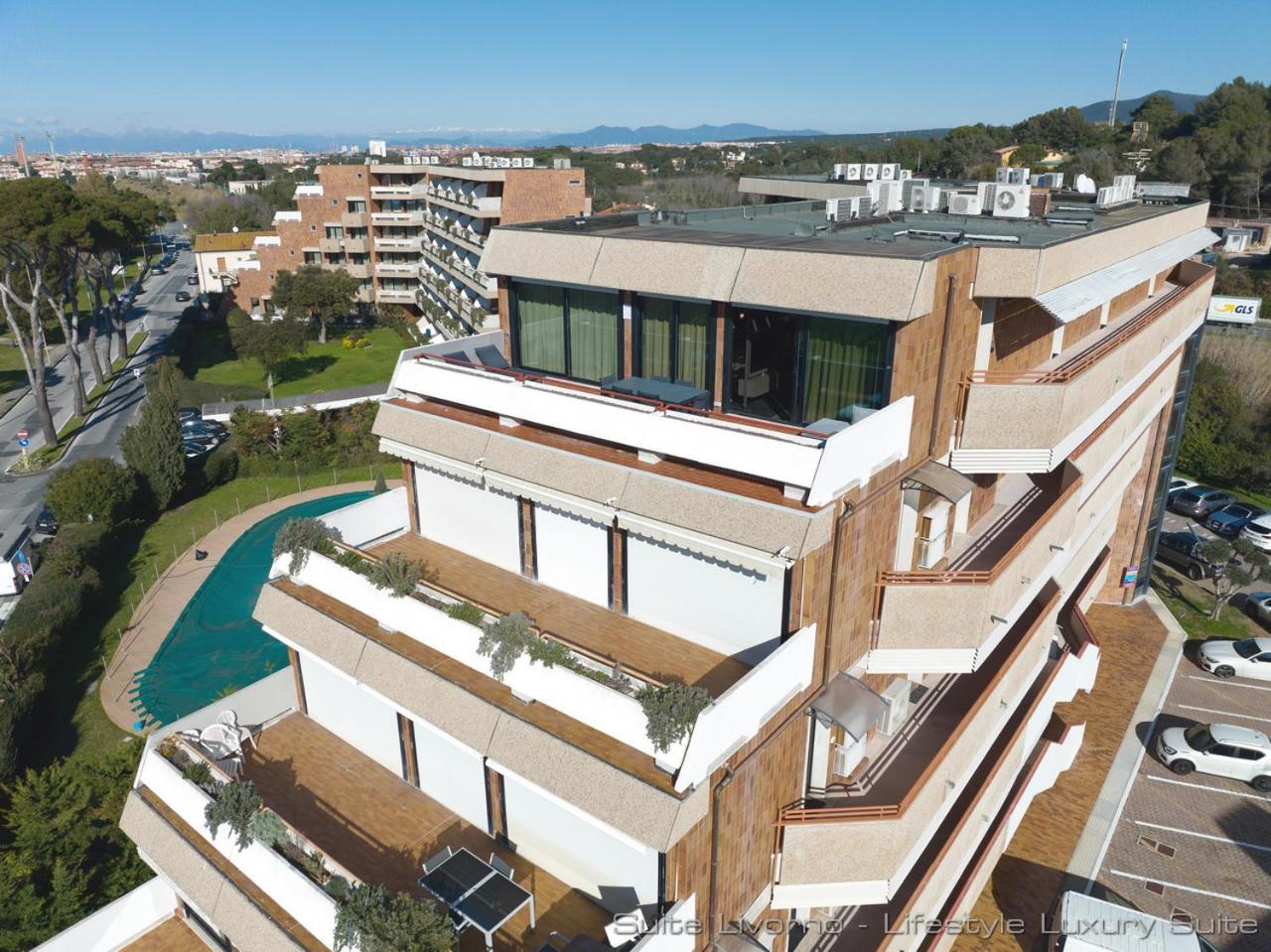 Suites Marilia Apartments Pool Side - Suite Livorno Holiday Home Group 外观 照片