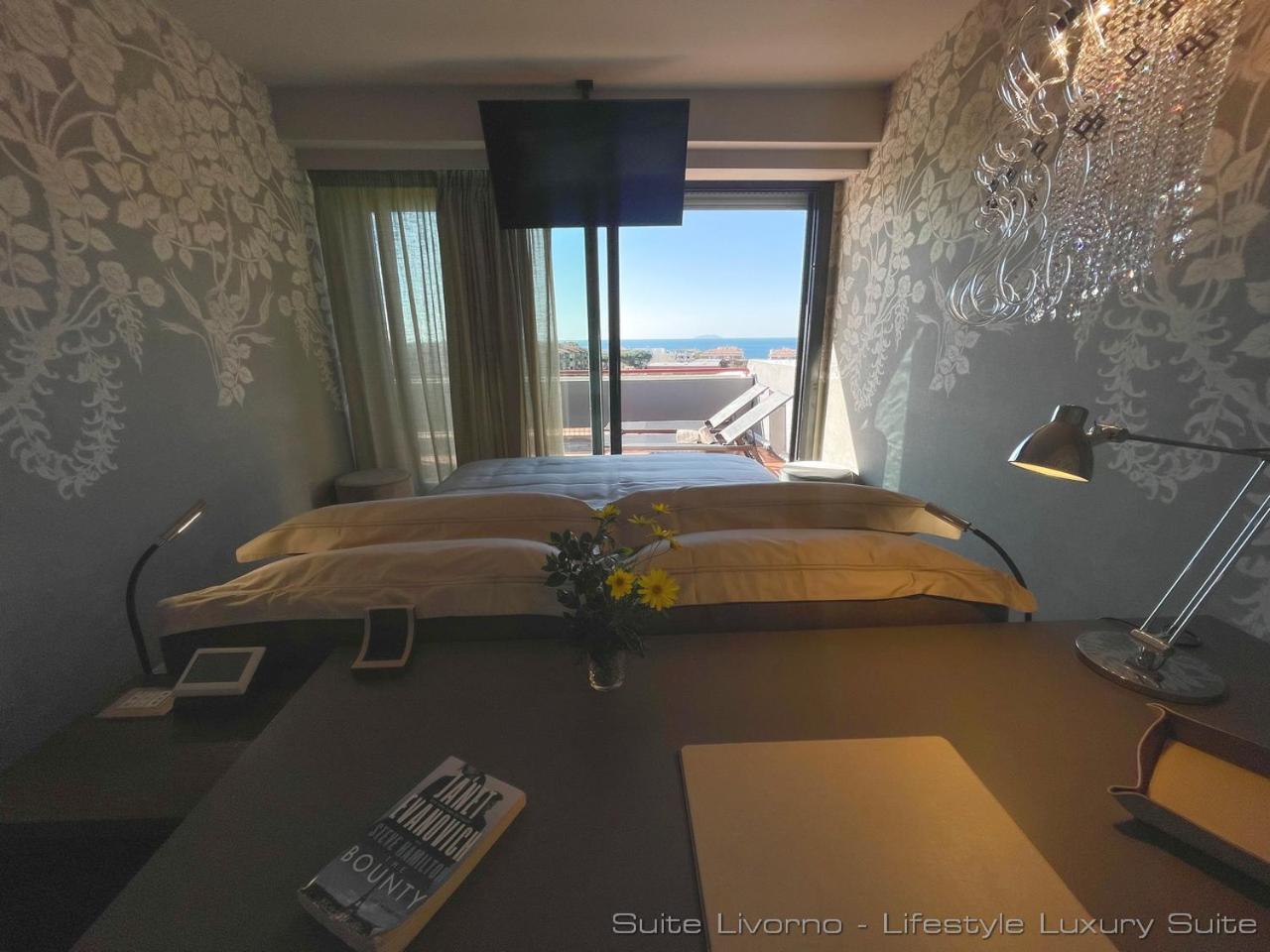 Suites Marilia Apartments Pool Side - Suite Livorno Holiday Home Group 外观 照片